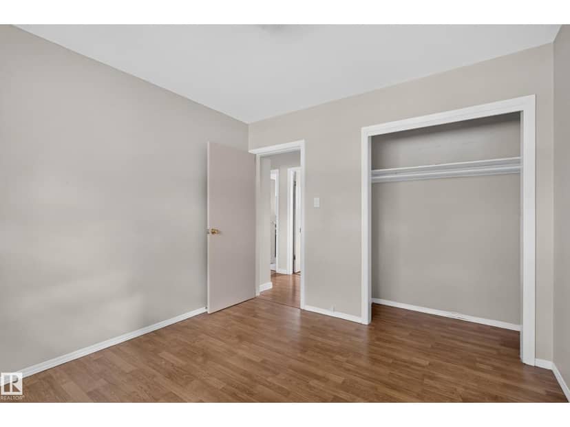 10508 60A AV NW — photo 23 of 40