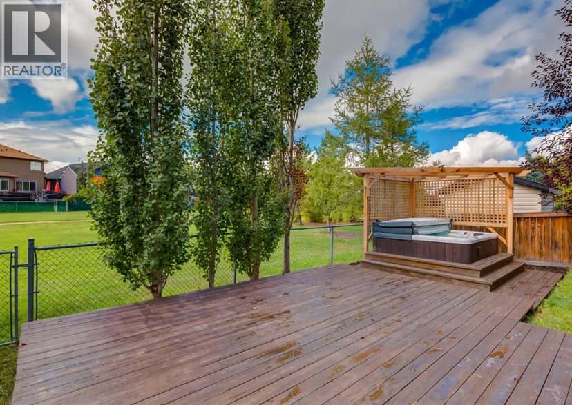 237 Luxstone Green SW — photo 35 of 40