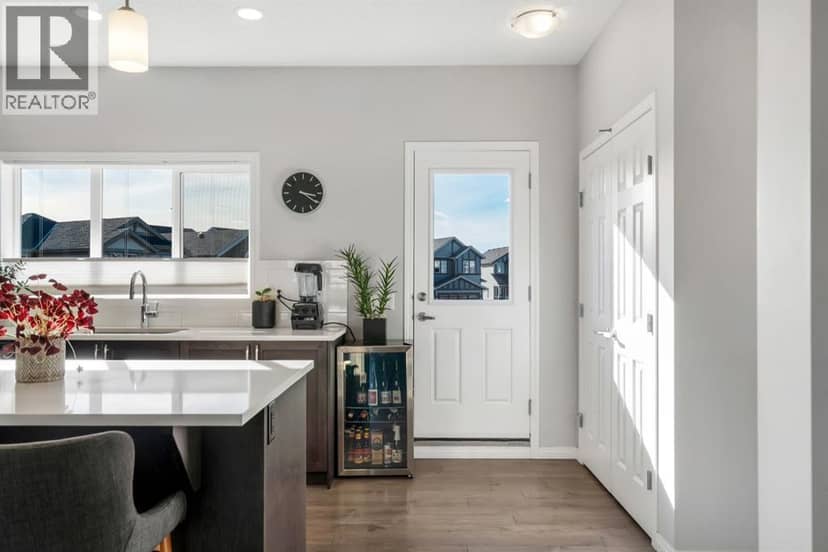 133 Sundown Road — photo 9 of 40