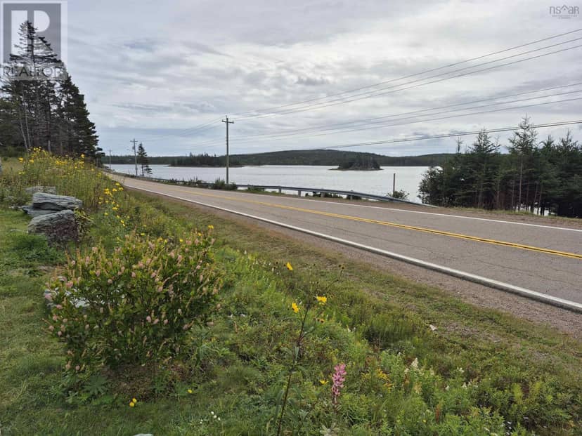 4639 Highway 7 — photo 17 of 40