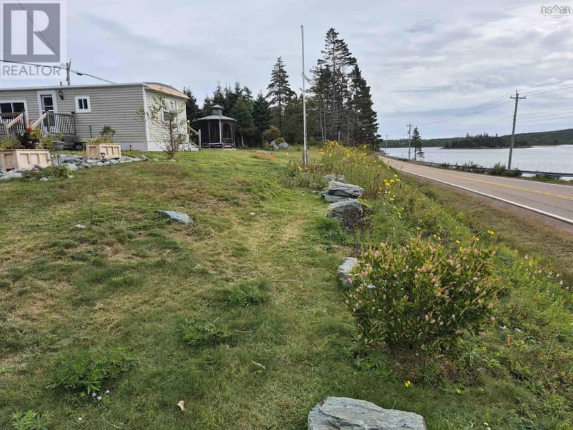 4639 Highway 7, Spanish Ship Bay, photo 3