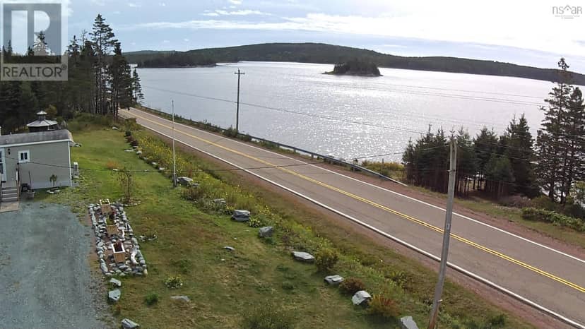 4639 Highway 7, Spanish Ship Bay, photo 2