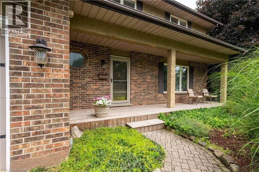 671 MAIN Street S, Burgessville, photo 8