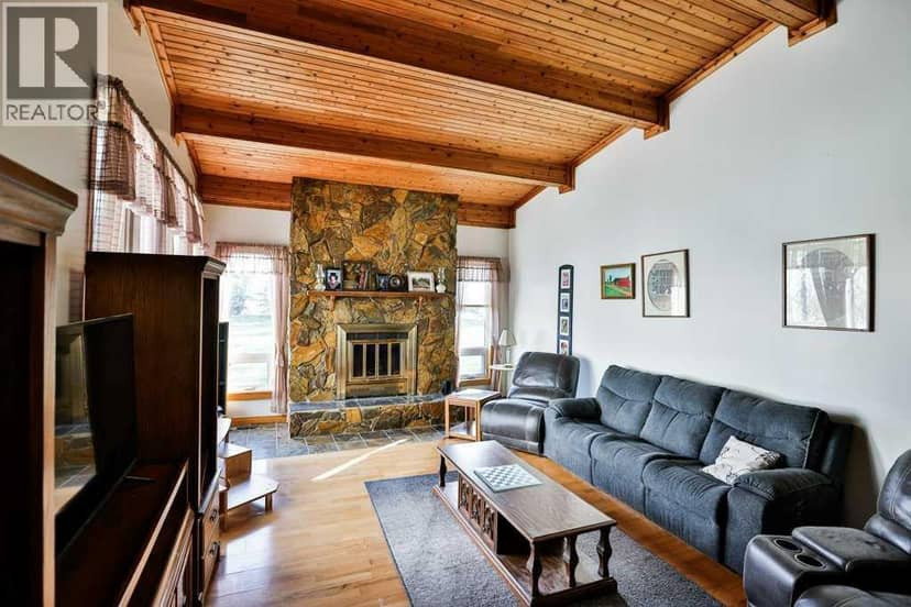105076 Range Road 22-0 — photo 18 of 40
