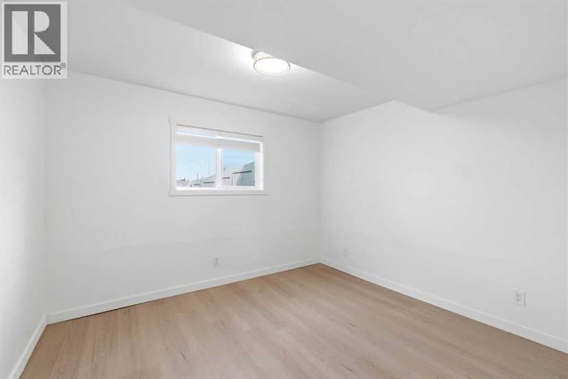 112 Macewan Meadow Crescent NW — photo 34 of 40