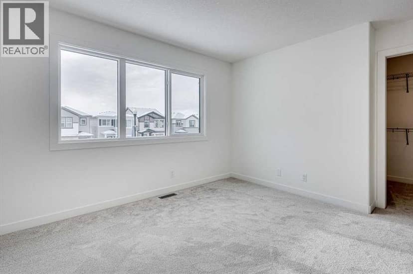 69 Inglis Crescent — photo 23 of 40