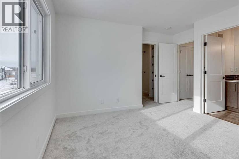 69 Inglis Crescent — photo 24 of 40