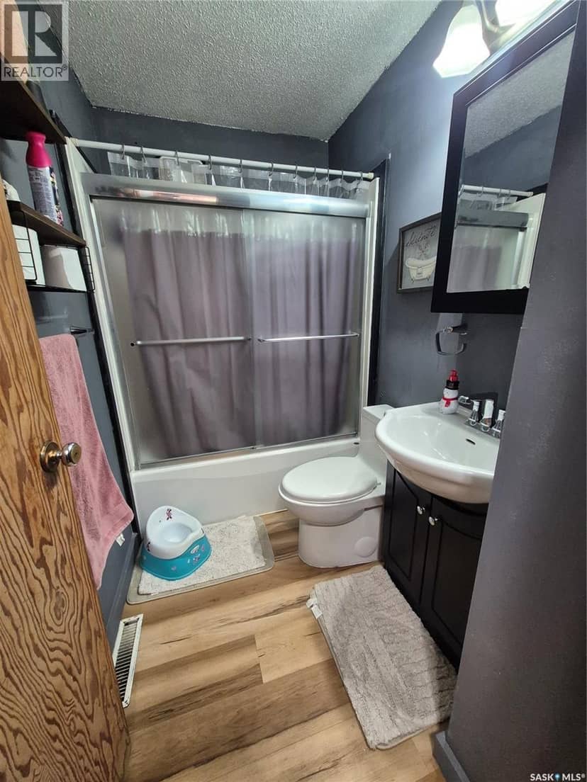 505 Bertrand AVENUE — photo 19 of 40