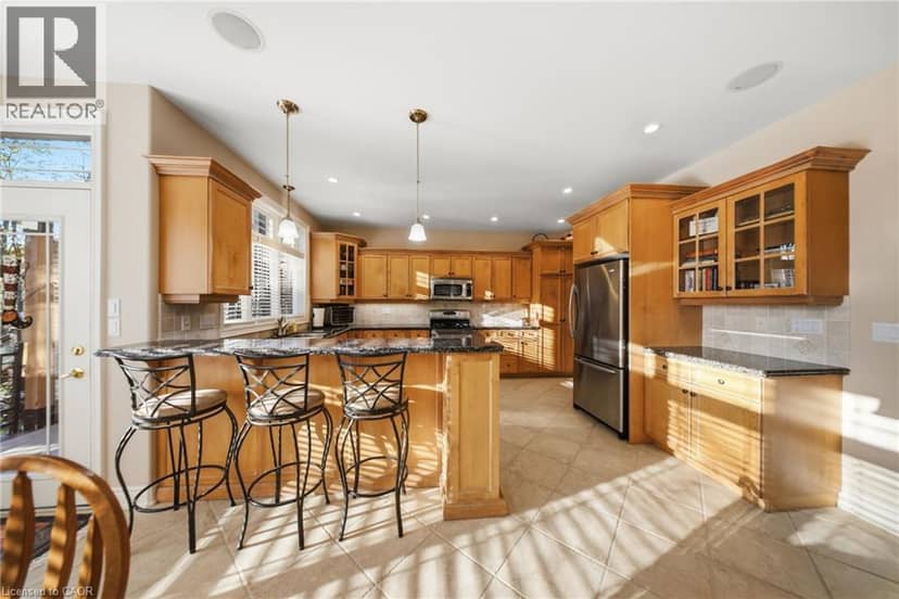 95 TOLLGATE Drive — photo 14 of 40