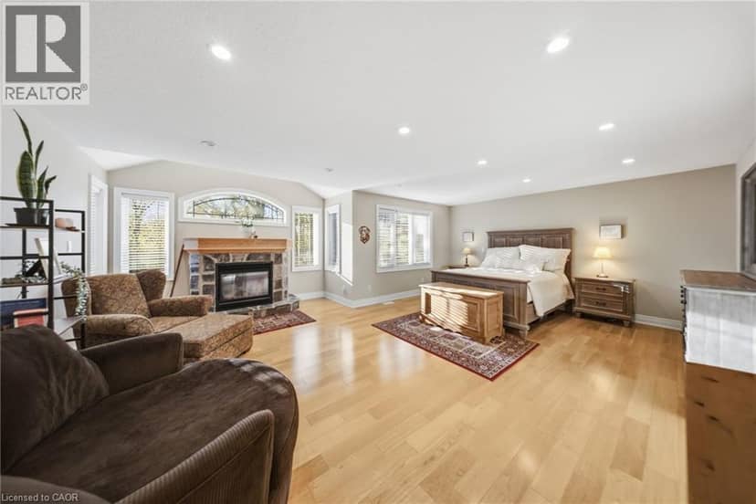 95 TOLLGATE Drive — photo 22 of 40