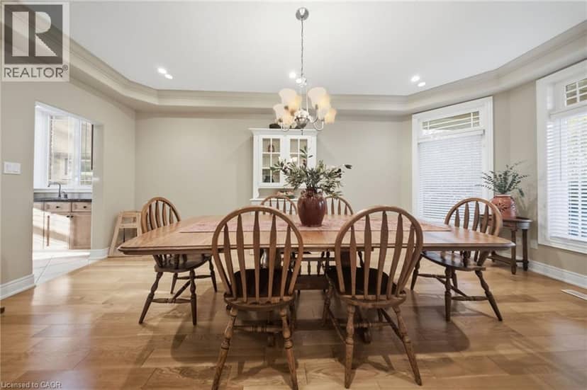 95 TOLLGATE Drive — photo 9 of 40