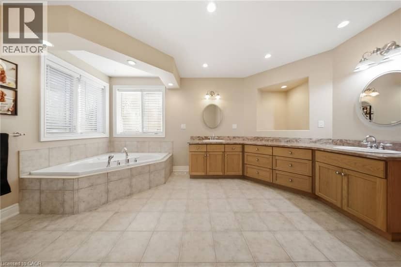 95 TOLLGATE Drive — photo 26 of 40