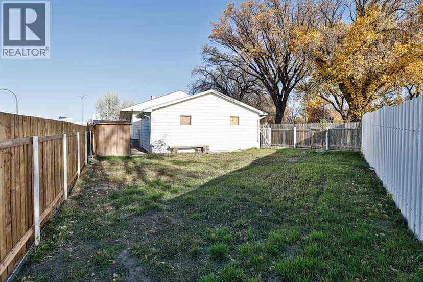 220 23 Street S, Lethbridge, photo 4