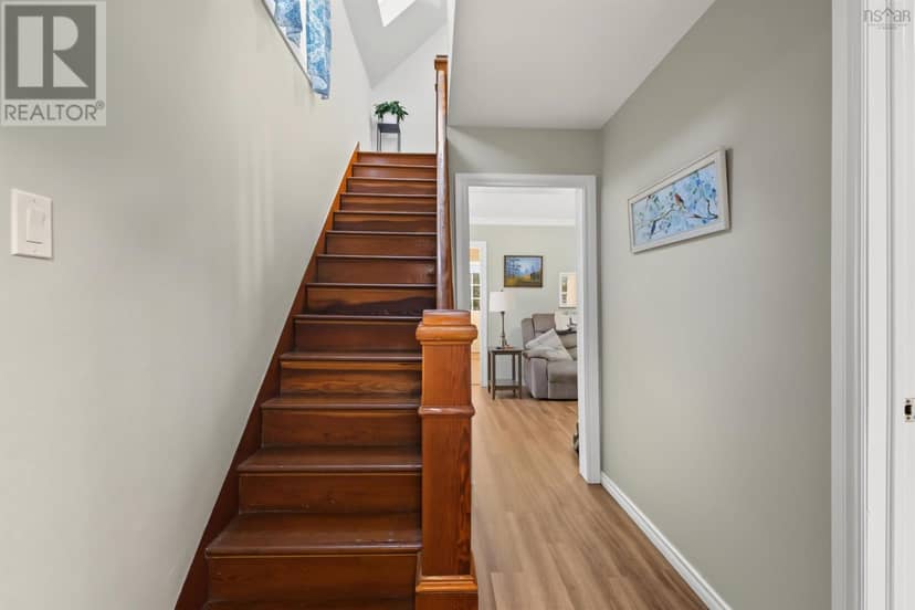 437 St Peters Road — photo 17 of 35