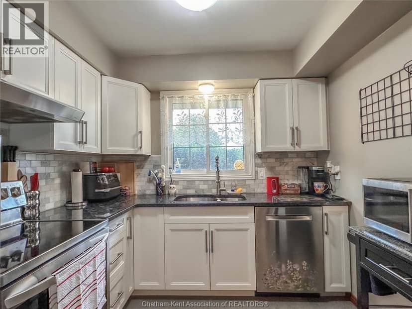 74 Teal DRIVE — photo 10 of 40