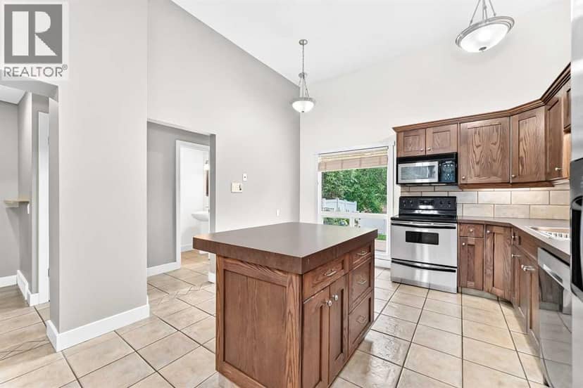 84 Brae Glen Lane SW, Calgary, photo 7