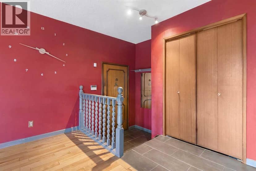 107 Bermuda Close NW, Calgary, photo 3