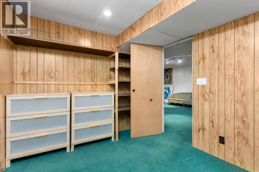 107 Bermuda Close NW — photo 36 of 40