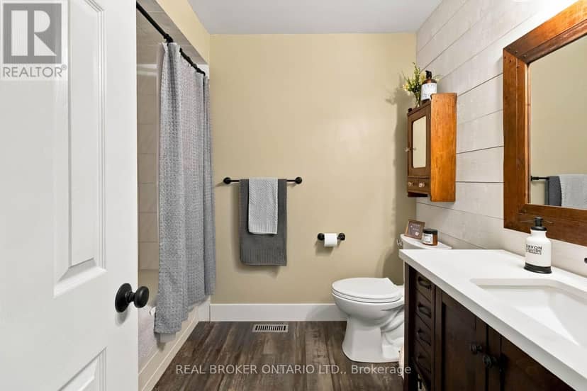 1848 McCoy Avenue — photo 23 of 36