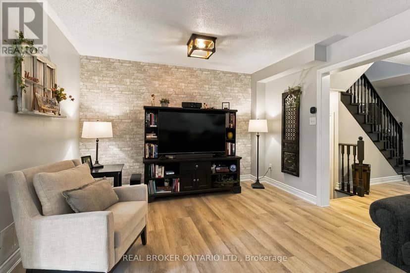 1848 McCoy Avenue, Burlington, photo 8