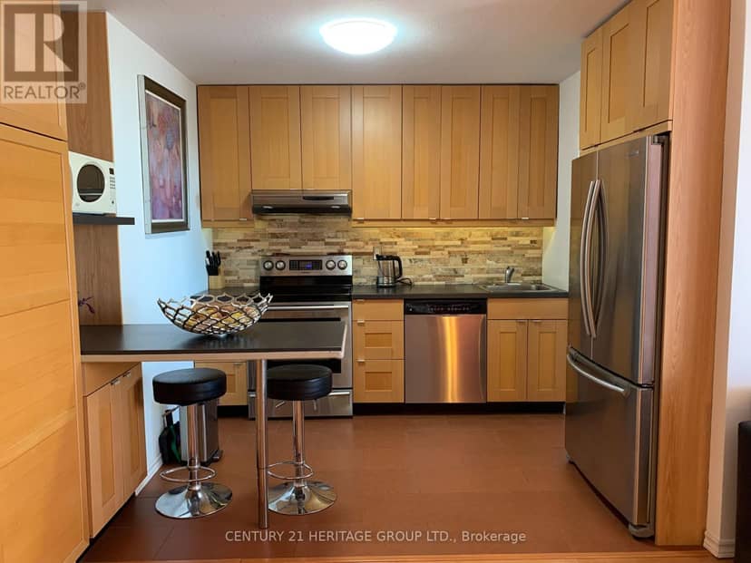 911 - 235 Grandravine Drive, Toronto, photo 4