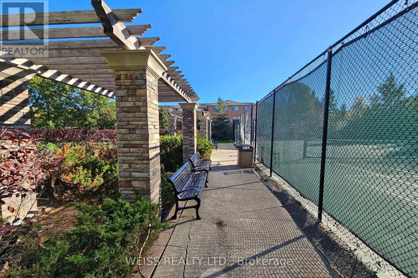 205 - 330 Red Maple Road — photo 37 of 40