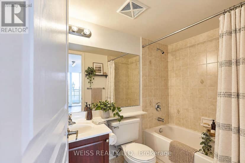 205 - 330 Red Maple Road — photo 24 of 40