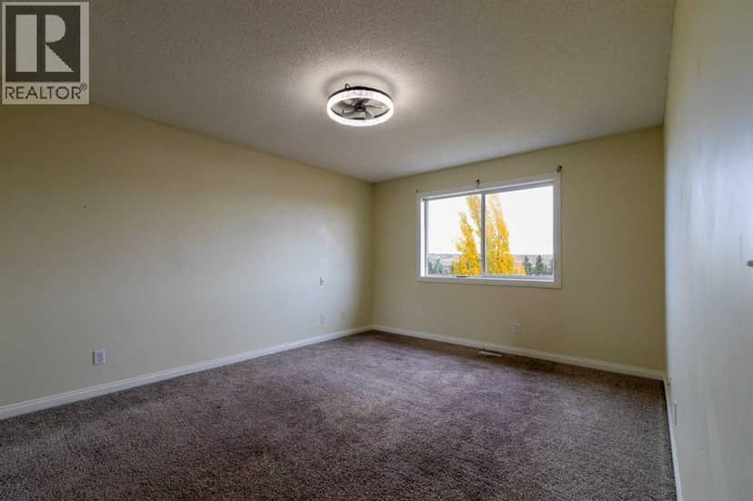 151 Bow Ridge Crescent — photo 17 of 40