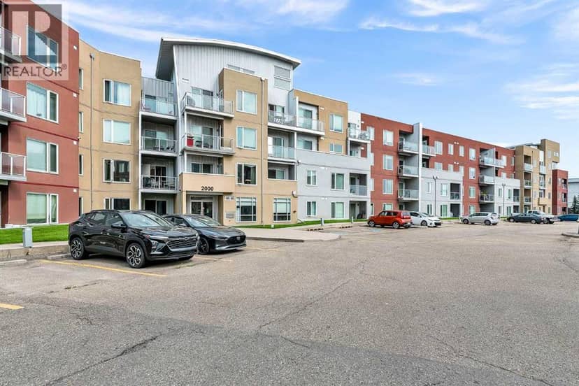 2217, 604 East Lake Boulevard NE, Airdrie, photo 2
