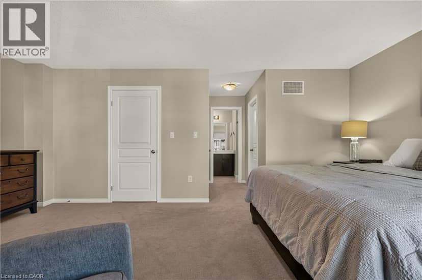 370 STONEHENGE Drive Unit# 8 — photo 20 of 34