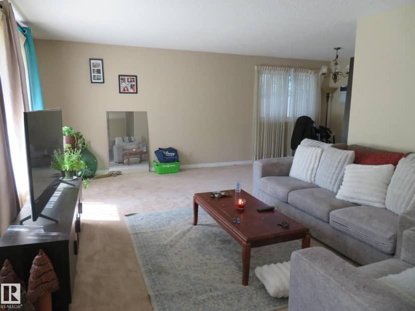 10720 57 AV NW — photo 21 of 29