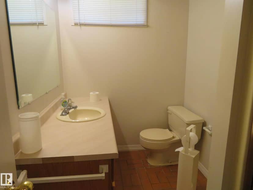 10720 57 AV NW — photo 27 of 29