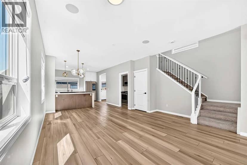 856 Midtown Drive SW, Airdrie, photo 4
