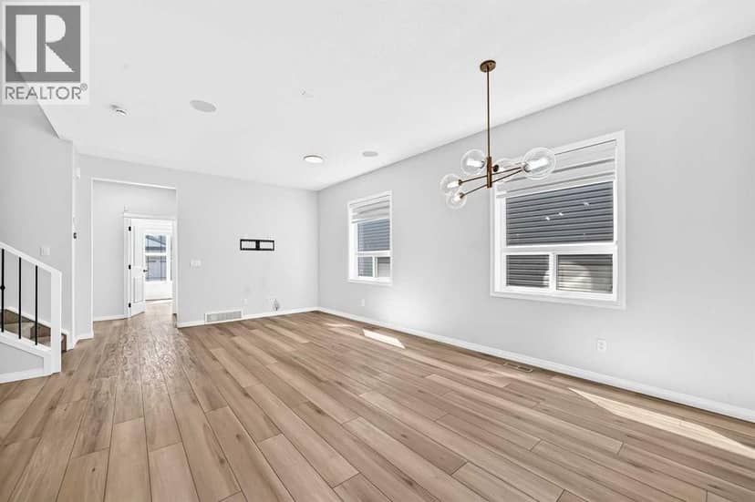 856 Midtown Drive SW, Airdrie, photo 5