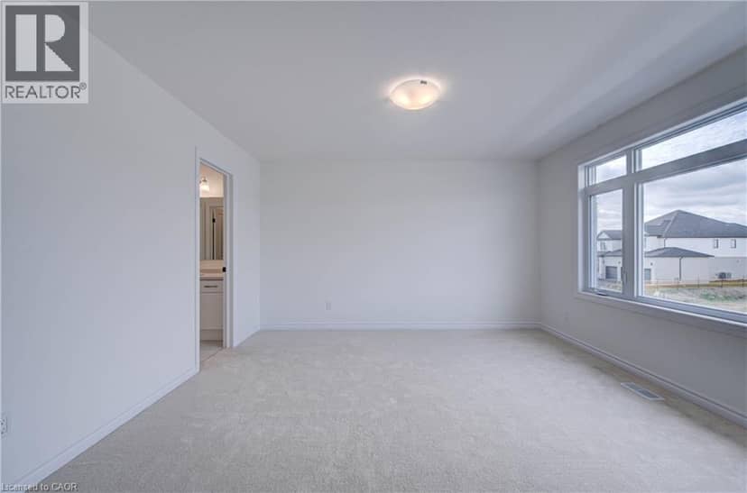 10 MUNN Crescent — photo 34 of 40