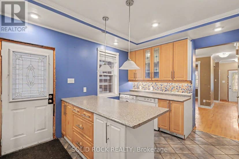 127 Pamilla Street — photo 10 of 34