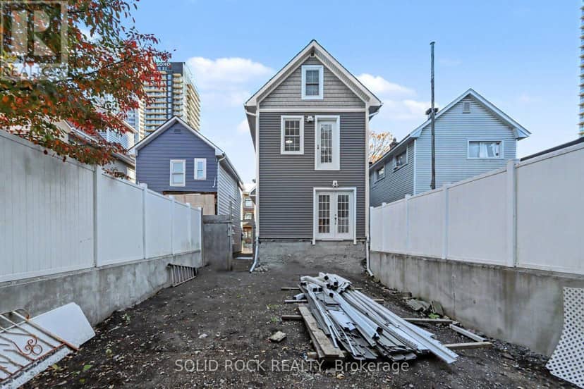 127 Pamilla Street — photo 28 of 34
