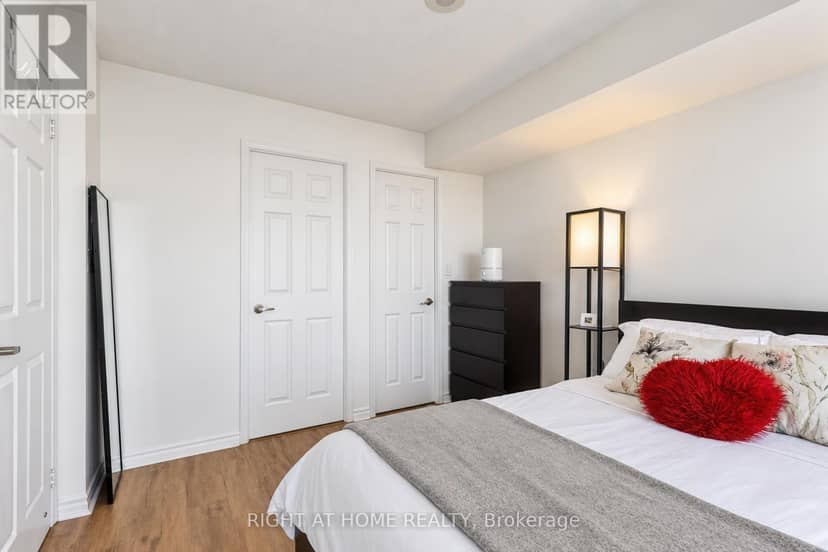2022 - 35 Hollywood Avenue — photo 16 of 38