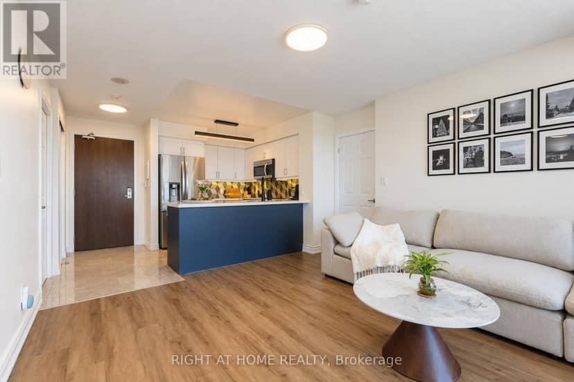 2022 - 35 Hollywood Avenue, Toronto, photo 7