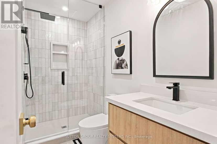 26 - 1951 Rathburn Road E — photo 23 of 40