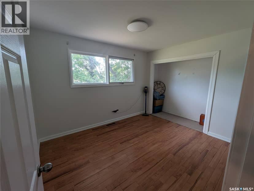 107 Carlton STREET — photo 27 of 40