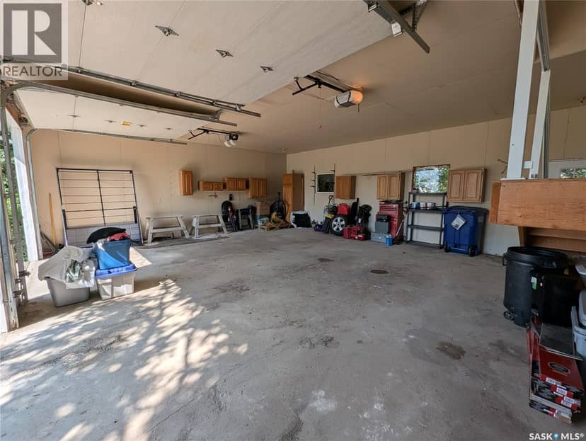 107 Carlton STREET — photo 40 of 40