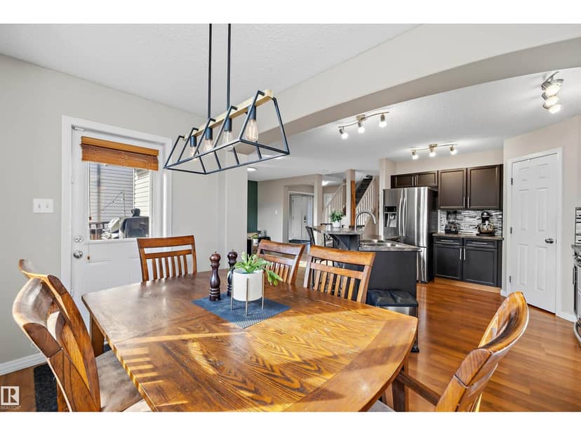 4605 163A AV NW — photo 12 of 40
