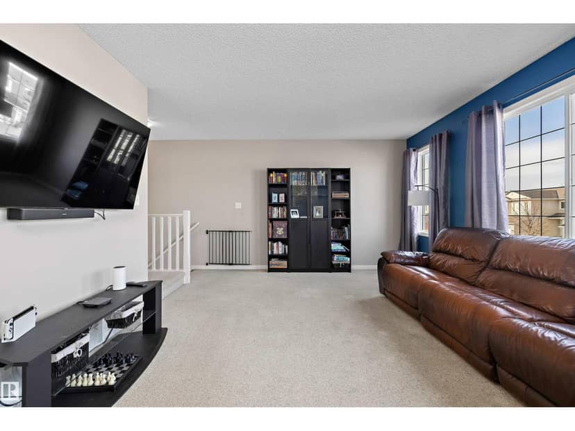 4605 163A AV NW — photo 18 of 40