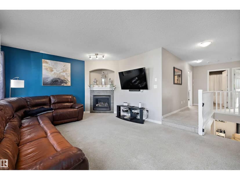 4605 163A AV NW — photo 19 of 40