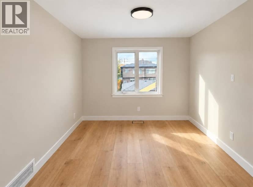 3613 5 Avenue NW — photo 13 of 20