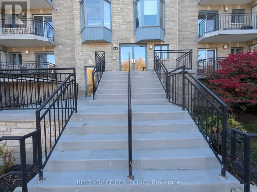 104 - 85 Wellington Street W, Aurora, photo 3