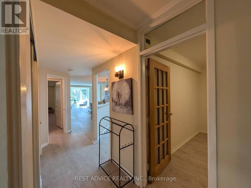 104 - 85 Wellington Street W, Aurora, photo 5