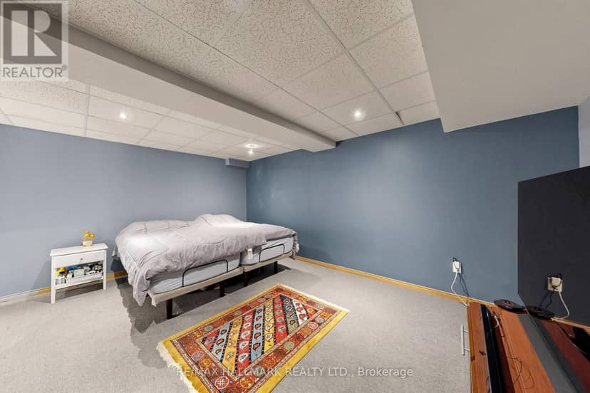 1 - 351 Riddell Court — photo 27 of 35