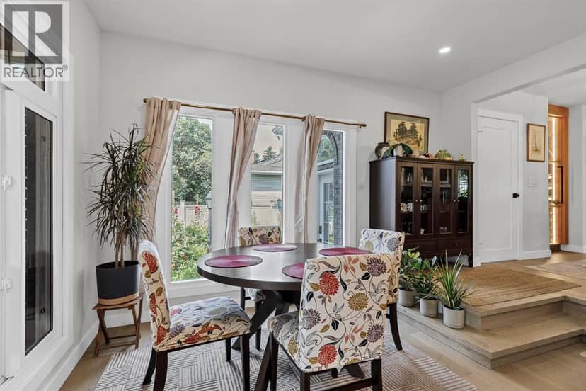 179 Capri Avenue NW — photo 29 of 40